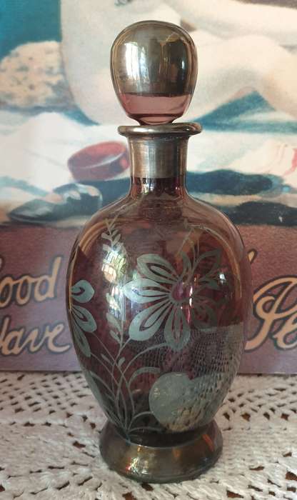 Vintage VENETIAN  Purple/Amethyst Glass Decanter