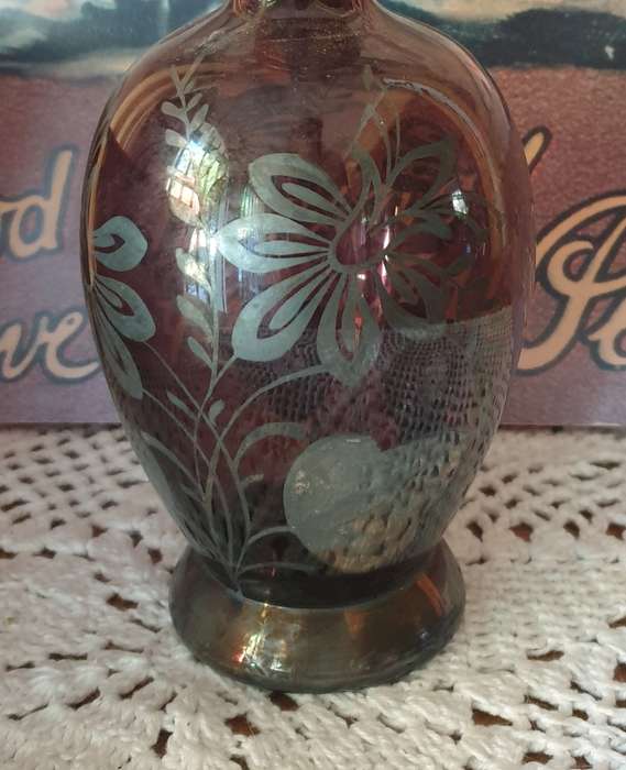 Vintage VENETIAN  Purple/Amethyst Glass Decanter