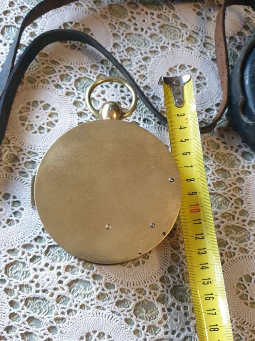 WATCHMAN CLOCK. MANUAL WINDING. BRASS | DISC | RECORDING. 1900