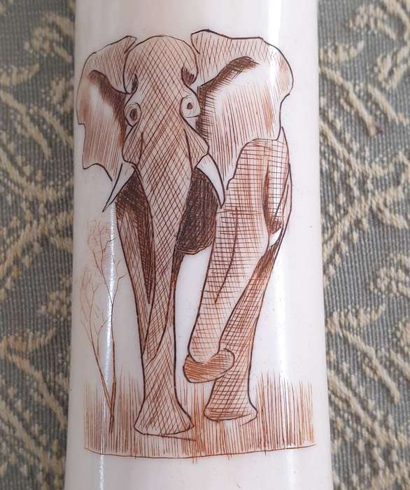 VINTAGE BONE PEPPER SHAKER