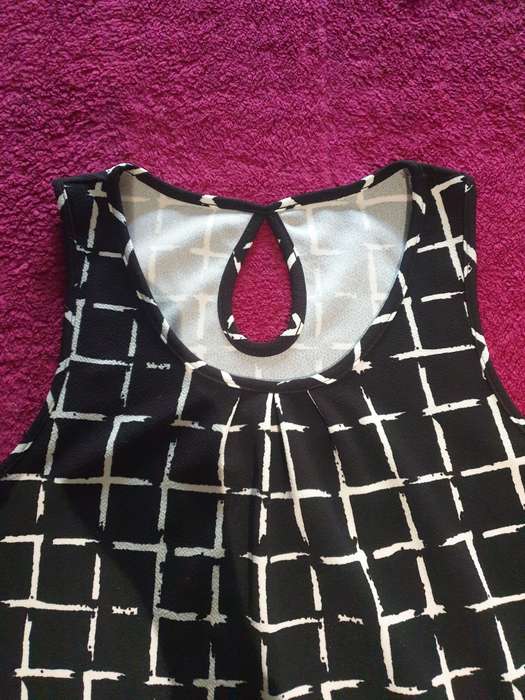 DRESS SIZE 36