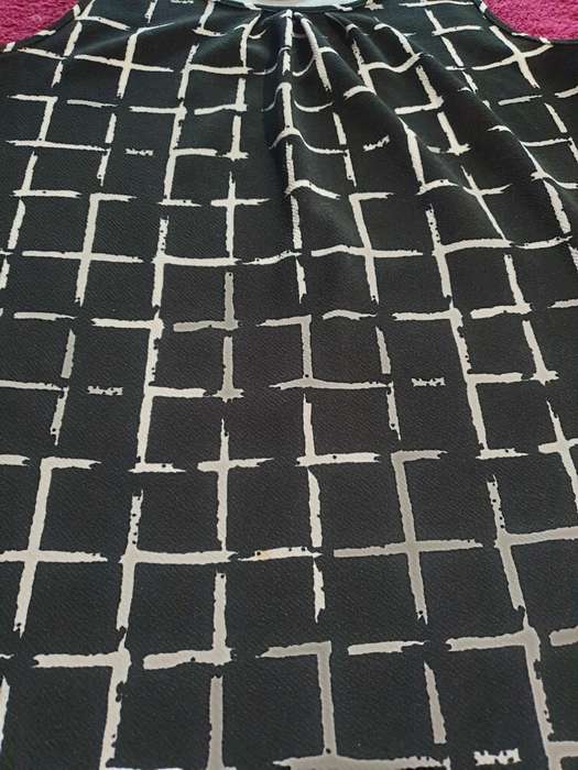 DRESS SIZE 36