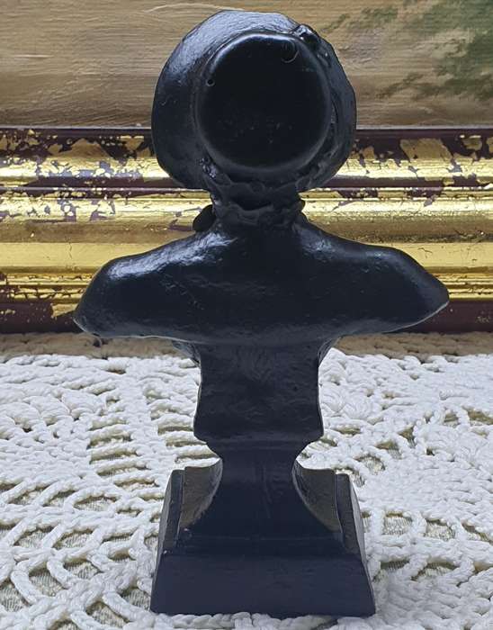 SMALL LADY FIGURINE