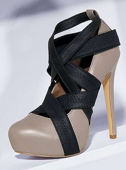 They're back!!! **ORIGINAL** Colin Stuart - Strappy Platform Sandal