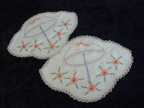 COTTON EMBROIDERED DOILIE SET WITH CROCHETED EDGE