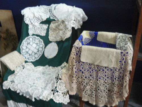 LARGE LOT OF LUCKY DIP DOILIES ETC !!!!@@@@!!!!!! wow - WOW !!!!!!!