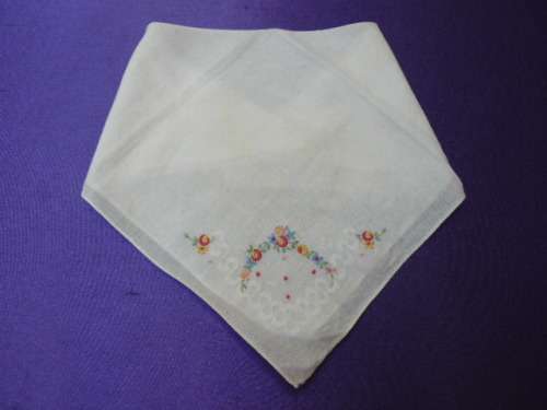 VINTAGE COTTON EMBROIDERED HANKIE