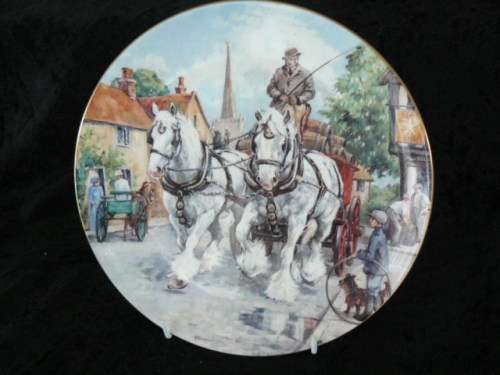 ROYAL DOULTON THE NOBLE SHIRES THIRSTY WORK 21 CM