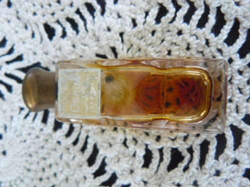 VINTAGE REFILLABLE GLASS MINIATURE PERFUME BOTTLE