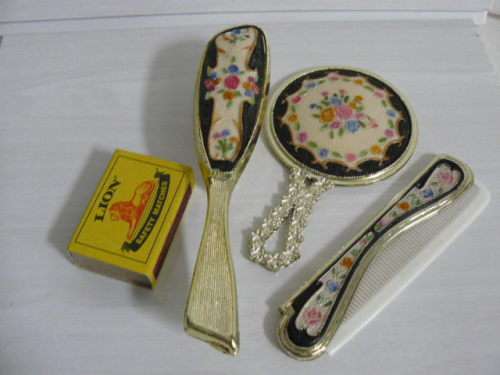 VINTAGE LIKE BRUSH SET