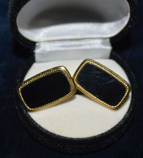 CUFF LINKS