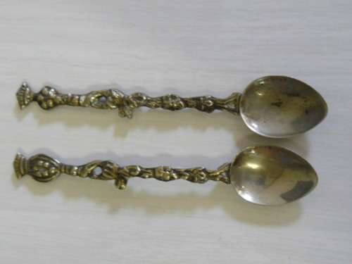 SILVER COLOUR SMALL SPOONS STAMPED ITALY