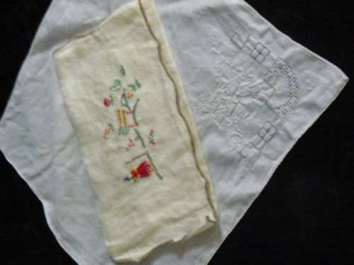 HANKIE AND HANKIE POUCH
