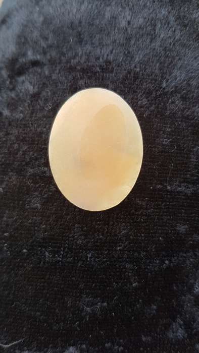 Beautiful very detailed Cameo Top 2.5cm x 1.9cm