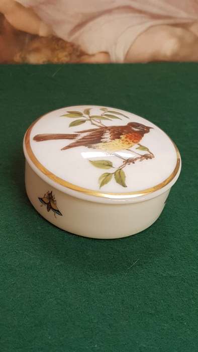 Kaiser Tiergarten trinket 6.5cm x 3cm very pretty