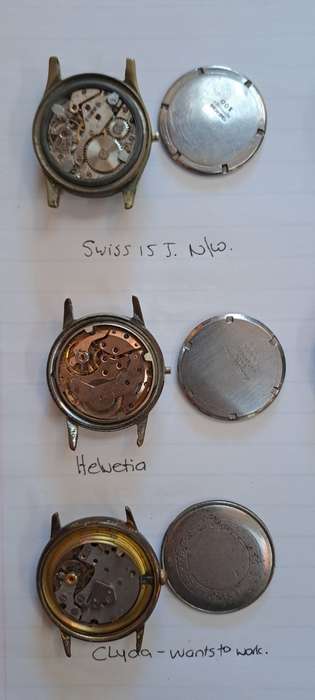 Lot of vintage watches for spares or repairs