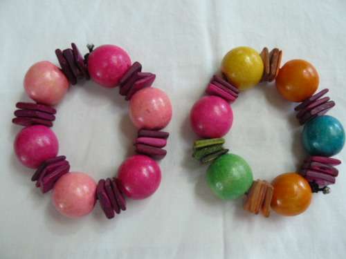 2 X WOODEN STRETCH BSNGLS