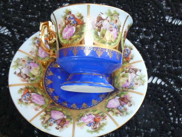 BAVARIA HAND HAND PAINEDT DUO