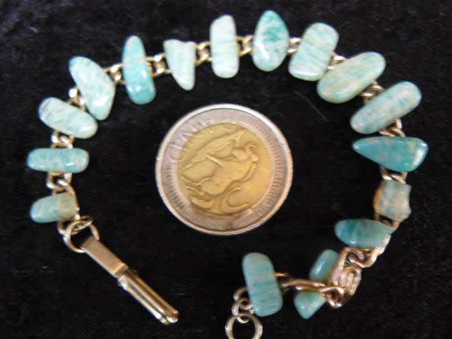 SILVER TONED FASHION BRACELET WITH SEMI PRECIOUS STONES