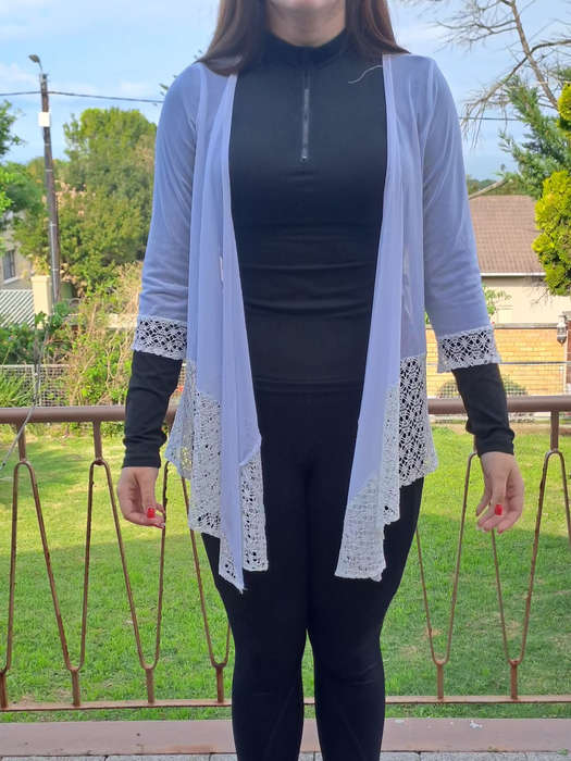 Vintage like netting and crocheted top plain but pretty