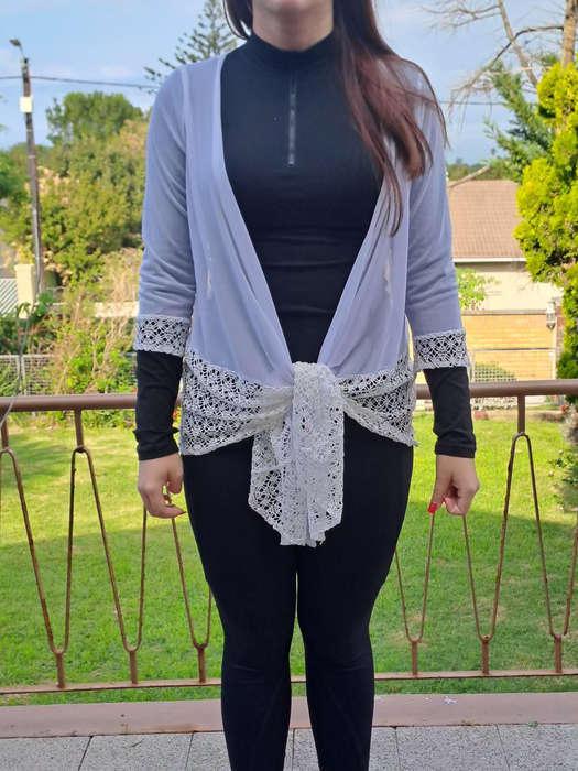 Vintage like netting and crocheted top plain but pretty