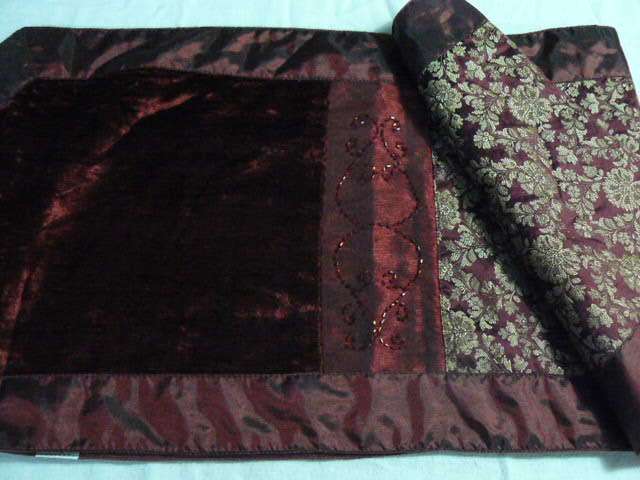 LARGE TABLE RUNNER FROM INDIA  ETERS LONG X 32 CM WIDE