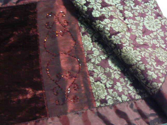 LARGE TABLE RUNNER FROM INDIA  ETERS LONG X 32 CM WIDE