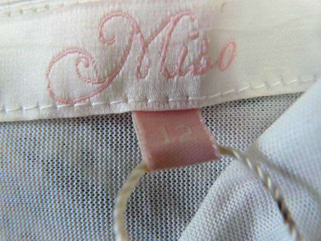 VINTAGE LIKE VEST WITH ZIP AT THE BACK