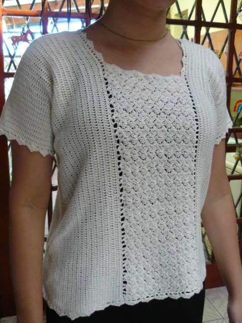 CHROCHETED COTTON M - L  VINTAGE TOP