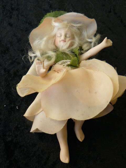 DOLL PORCELAIN HANDMADE MOVABLE LIMBS FLOWER BABY NO DAMAGE