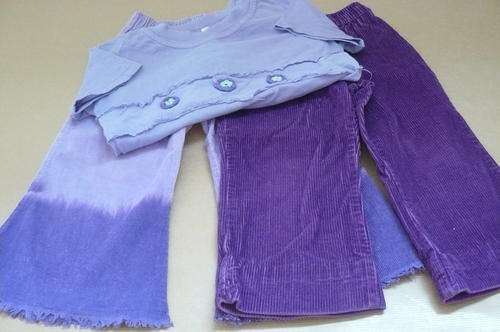 2 PAIRS OF PANTS AND FREE TOP 2 - 3 YEARS