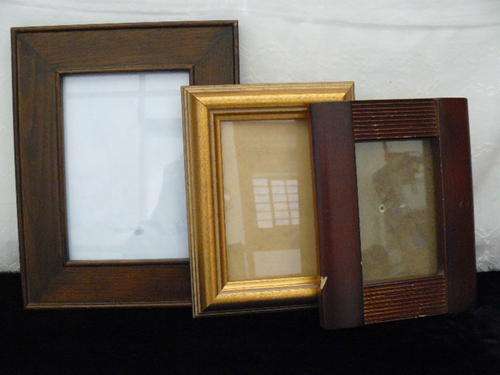 LOT OF COLLECTABLE FRAMES