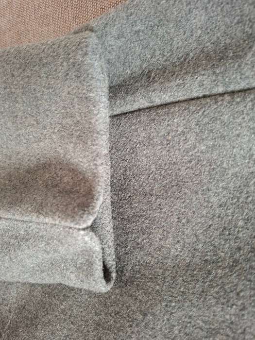 Elegant Ladies Winter Coat L - Mint Condition, Light Grey, Warm, Long, Stunning & Mostly Fleece Wool