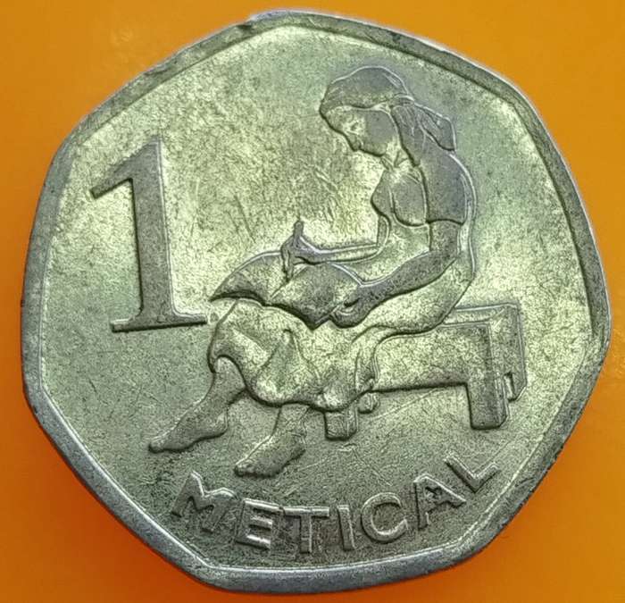 2006   1 Metical     Mozambique          SUN13625~