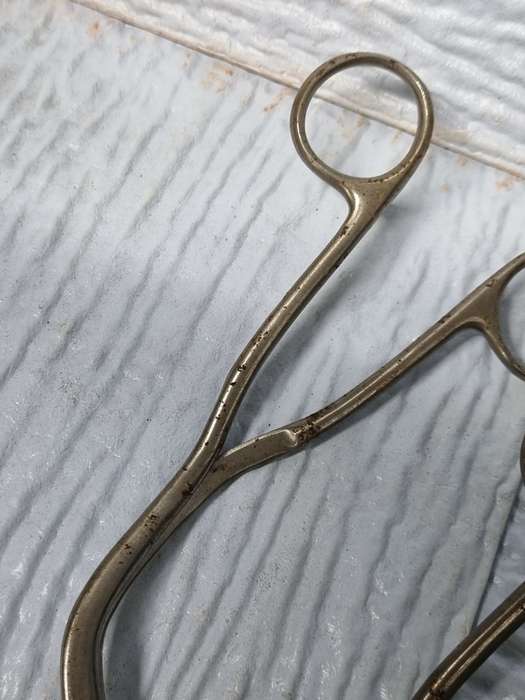 Medical related scissors ( lot of 10 )