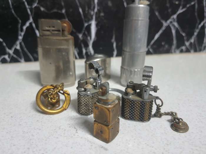 AWESOME SMALL VINTAGE AND ANTIQUE LIGHTERS