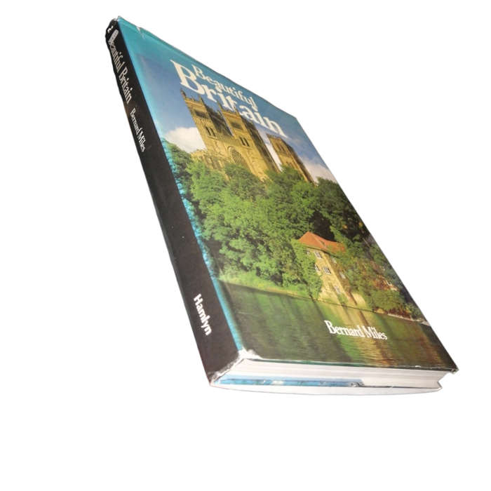 1984 Beautiful Britain by Bernard Miles Hardcover w/Dustjacket