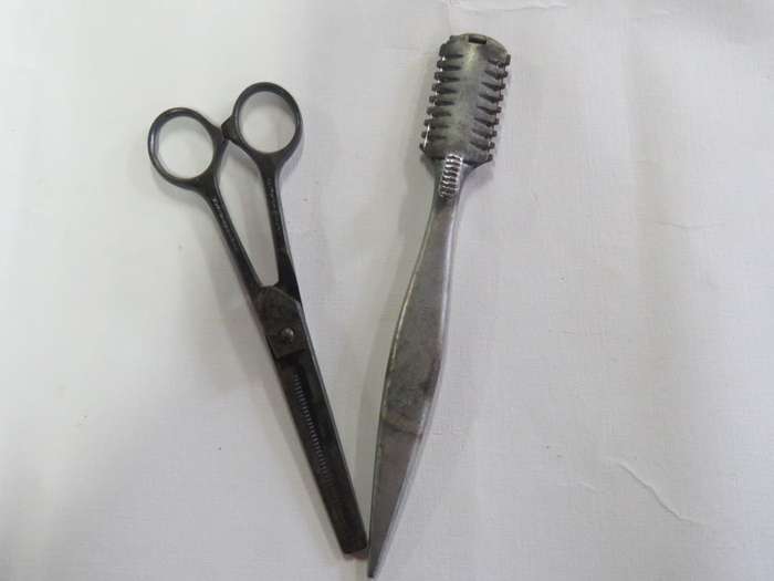 Vintage Gotta 65 hair scissors and tuckmar razor