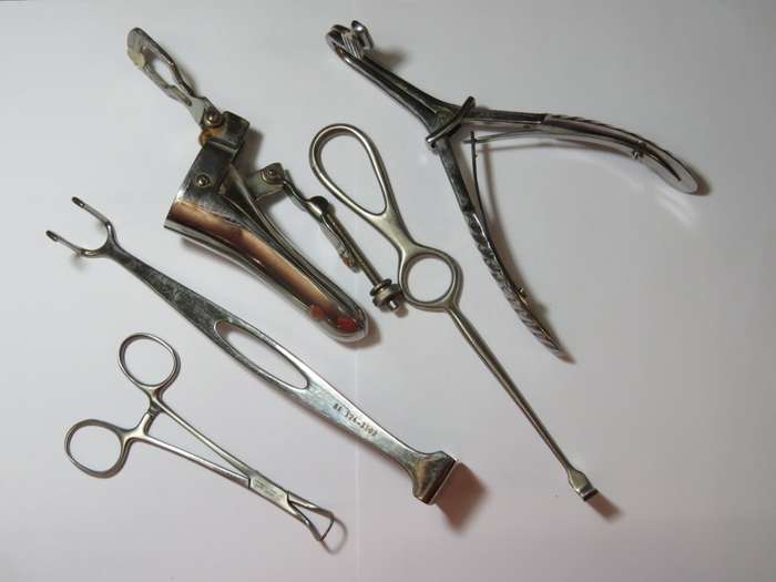 Lot of 5 medical tools