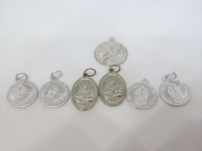 Lot of religious charm pendants
