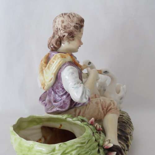Boy feeding swans flower basket - Vintage porcelain