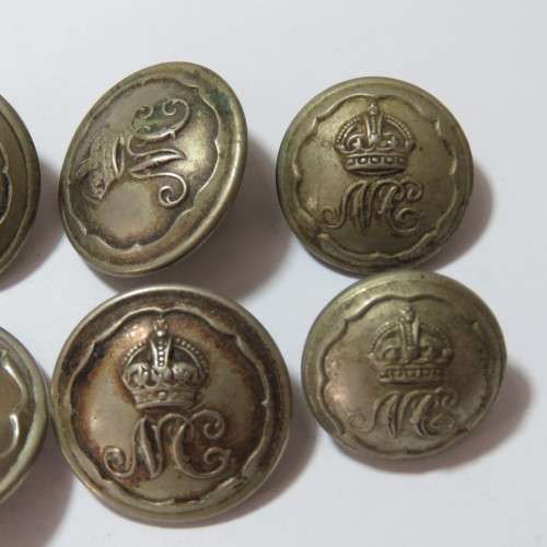 Natal Carbineers Buttons - Pre 1934 - Lot of 6 buttons - 1 Large, 3 medium and 2 small