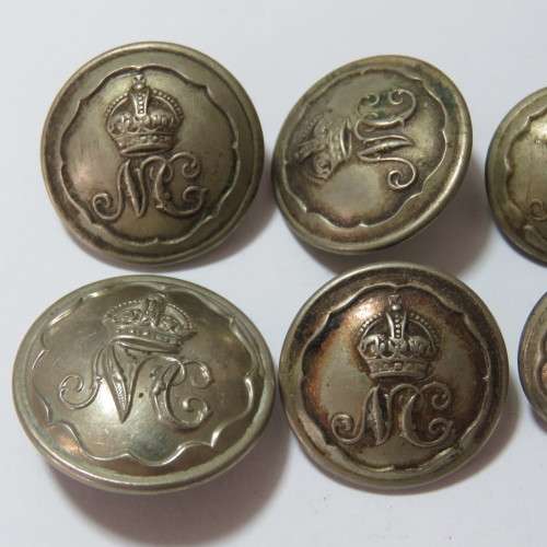 Natal Carbineers Buttons - Pre 1934 - Lot of 6 buttons - 1 Large, 3 medium and 2 small