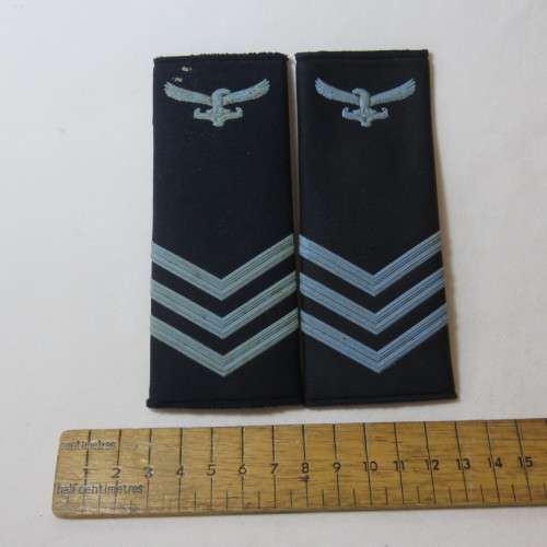 Pair of SAAF Sergeant rank epaulettes