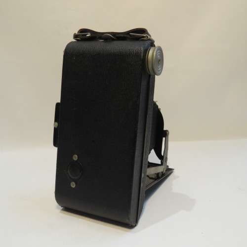 Kodak folding Brownie six-20 camera KODETTE 2 - Cracked view finder glass but in very good condition