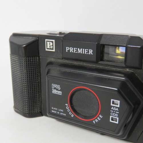 Vintage Premier 35mm camera - working