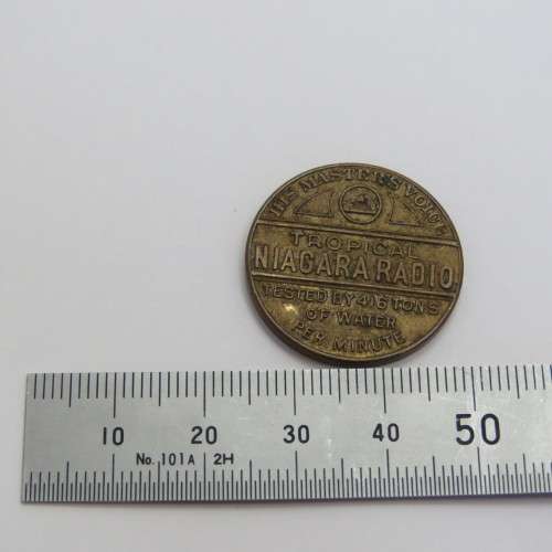 His Master`s Voice - Tropical Niagara radio 1938 medallion