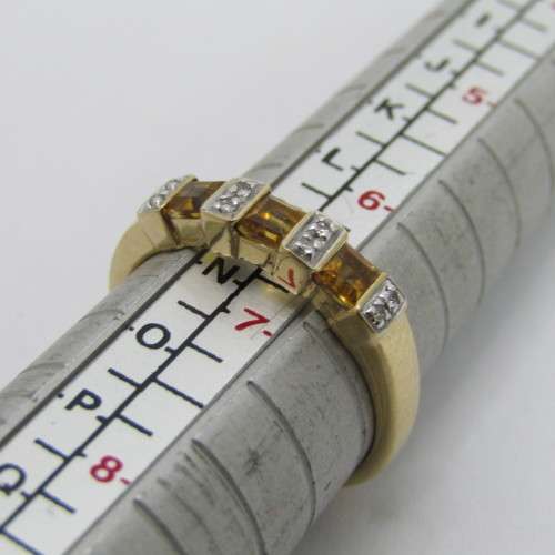 9kt Gold ring with citrines and small diamonds - weighs 2.0g - size N/7