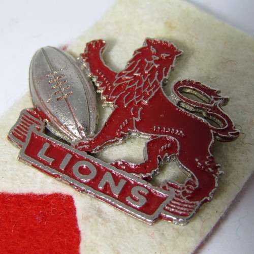 Vintage Lions Rugby pin badge