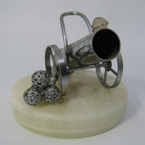 Handmade cannon model